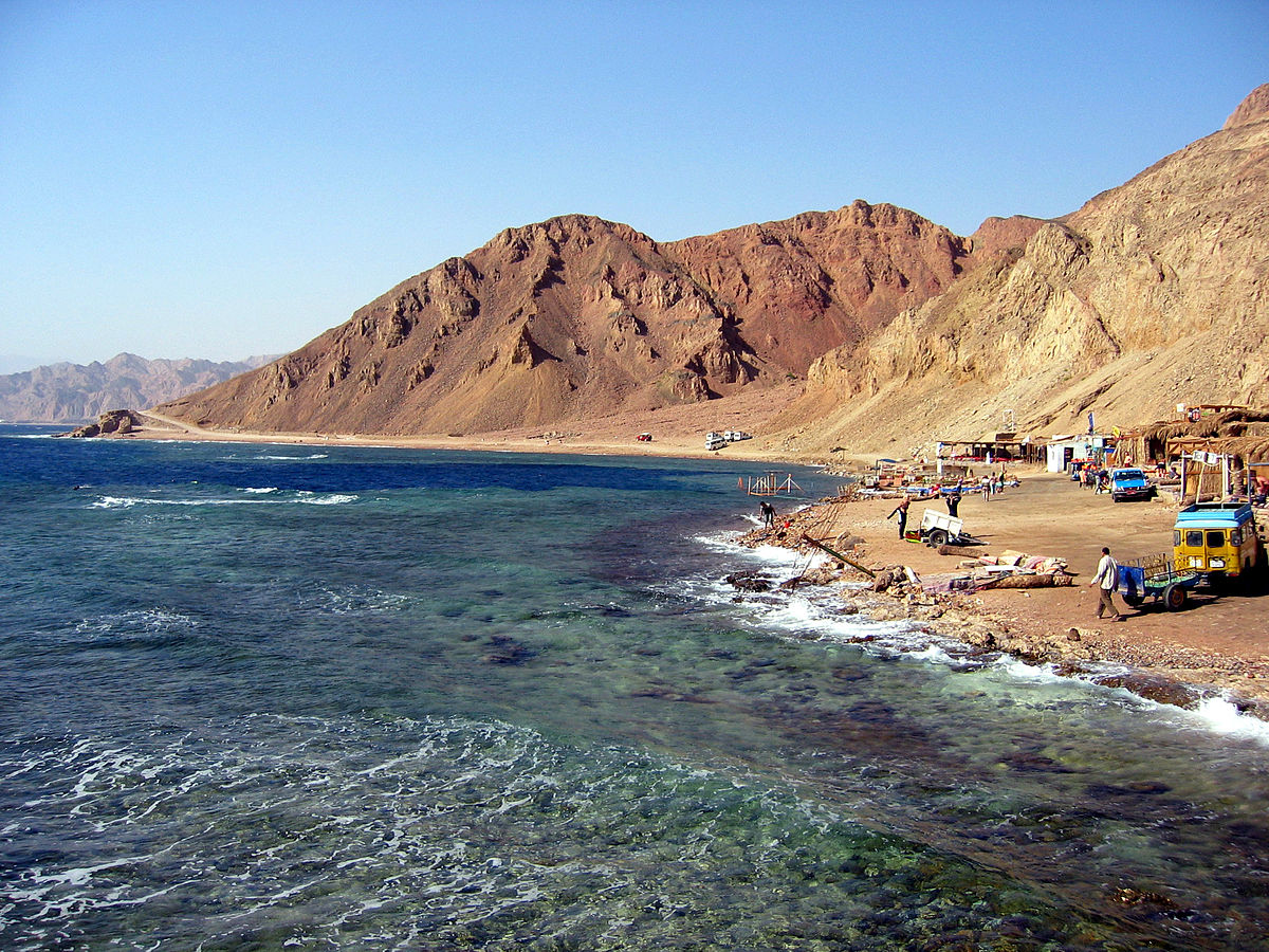 3 Days Sinai Desert Discovery All-Inclusive by Camel and Jeep