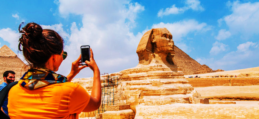 Full Day Tour to Giza Pyramids and Step Pyramids of Sakkara by Bus from Sharm El-Sheikh