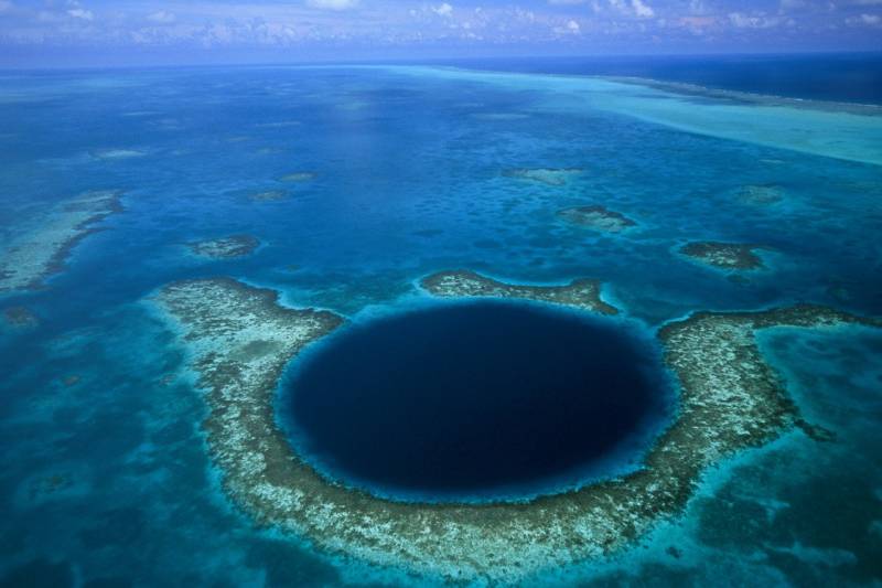 Blue Hole Snorkelling Trip from the Shore by Jeep