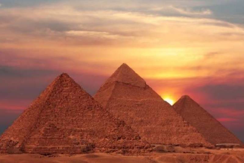 Cairo Over Day Trip to Pyramids of Giza and Sakkara from Alexandria Port